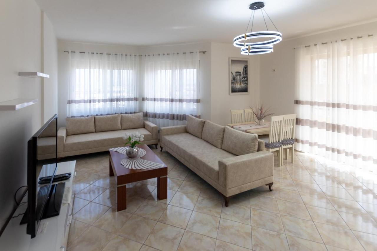 Spacious 2 Bedroom Apartment In Durres Beach Экстерьер фото