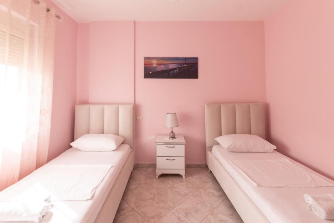 Spacious 2 Bedroom Apartment In Durres Beach Экстерьер фото