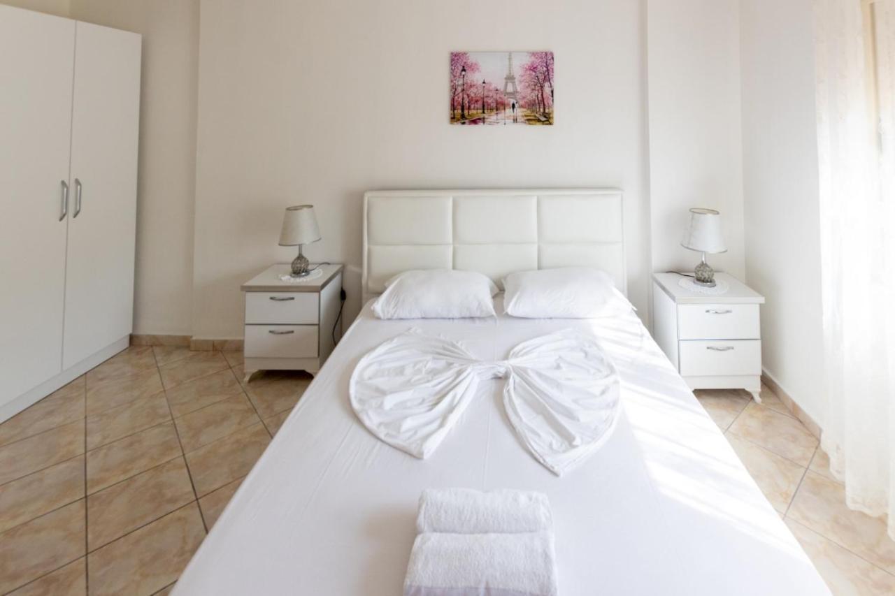 Spacious 2 Bedroom Apartment In Durres Beach Экстерьер фото